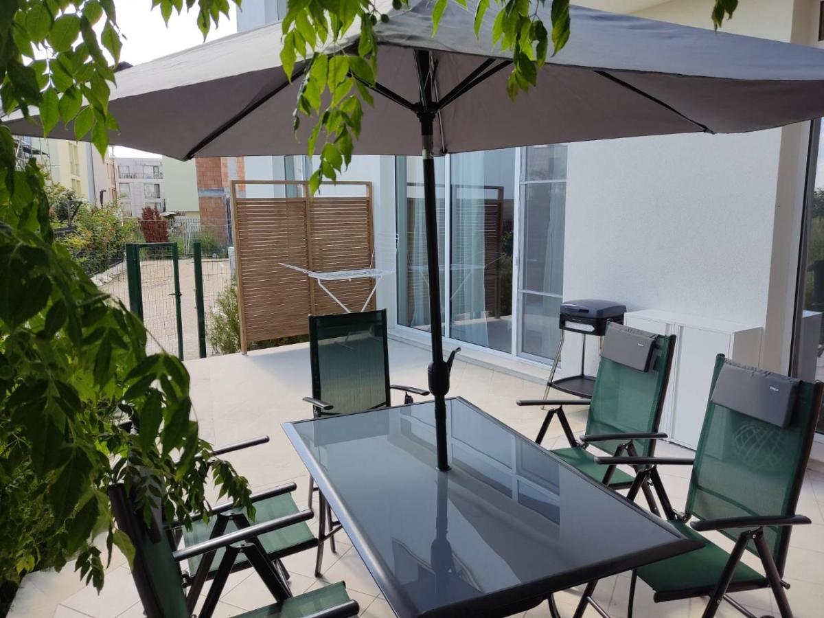 Las Brisas Garden Apartment Бургас Экстерьер фото